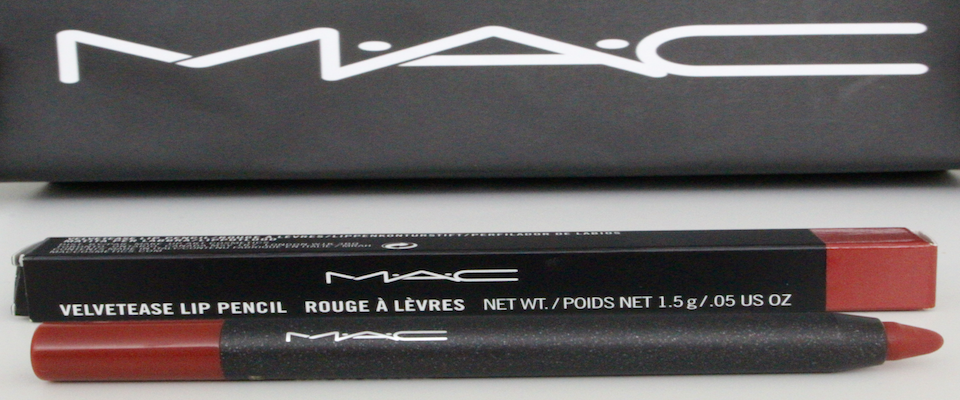 Velvetease lip pencil – slider