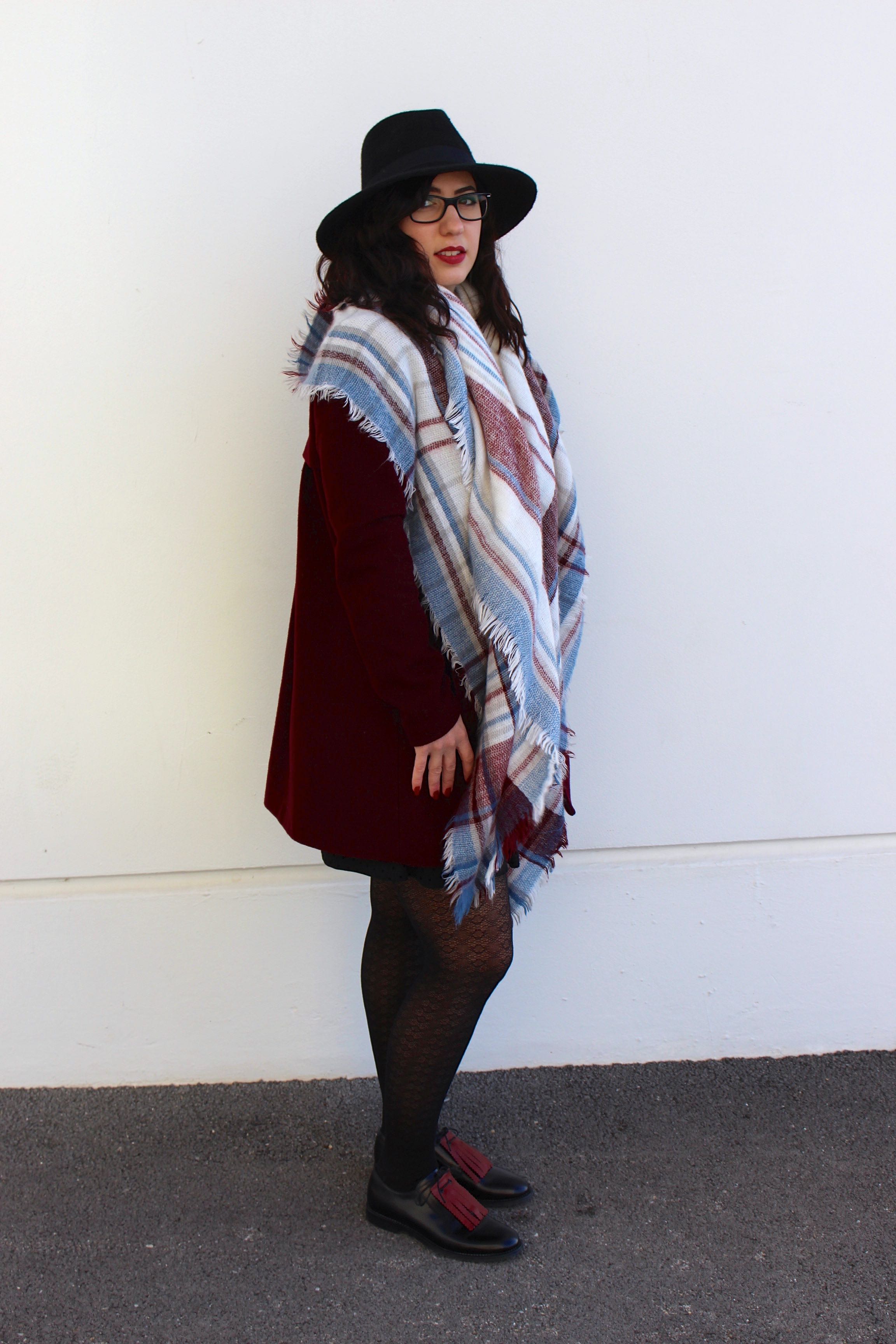accessoire manteau bordeaux mademoiselle E