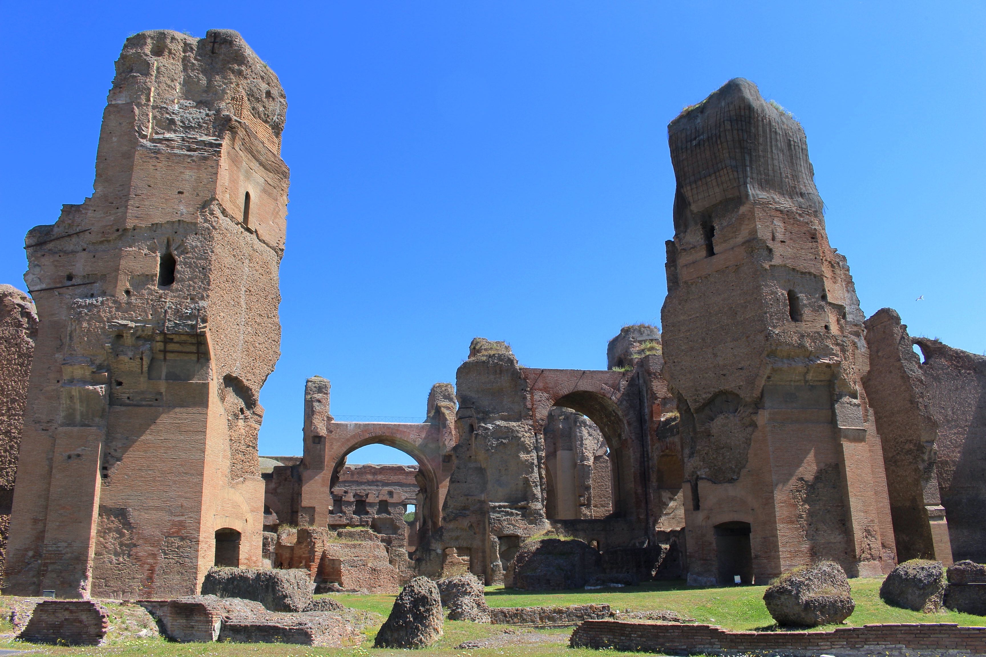 Rome city guide thermes de caracalla mademoiselle-e