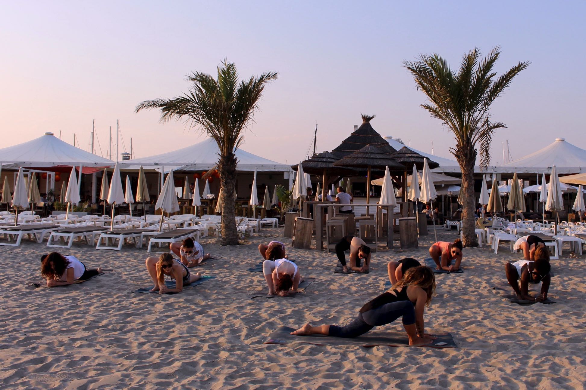 Grand Plage Boheme yoga cours 3 mademoiselle e