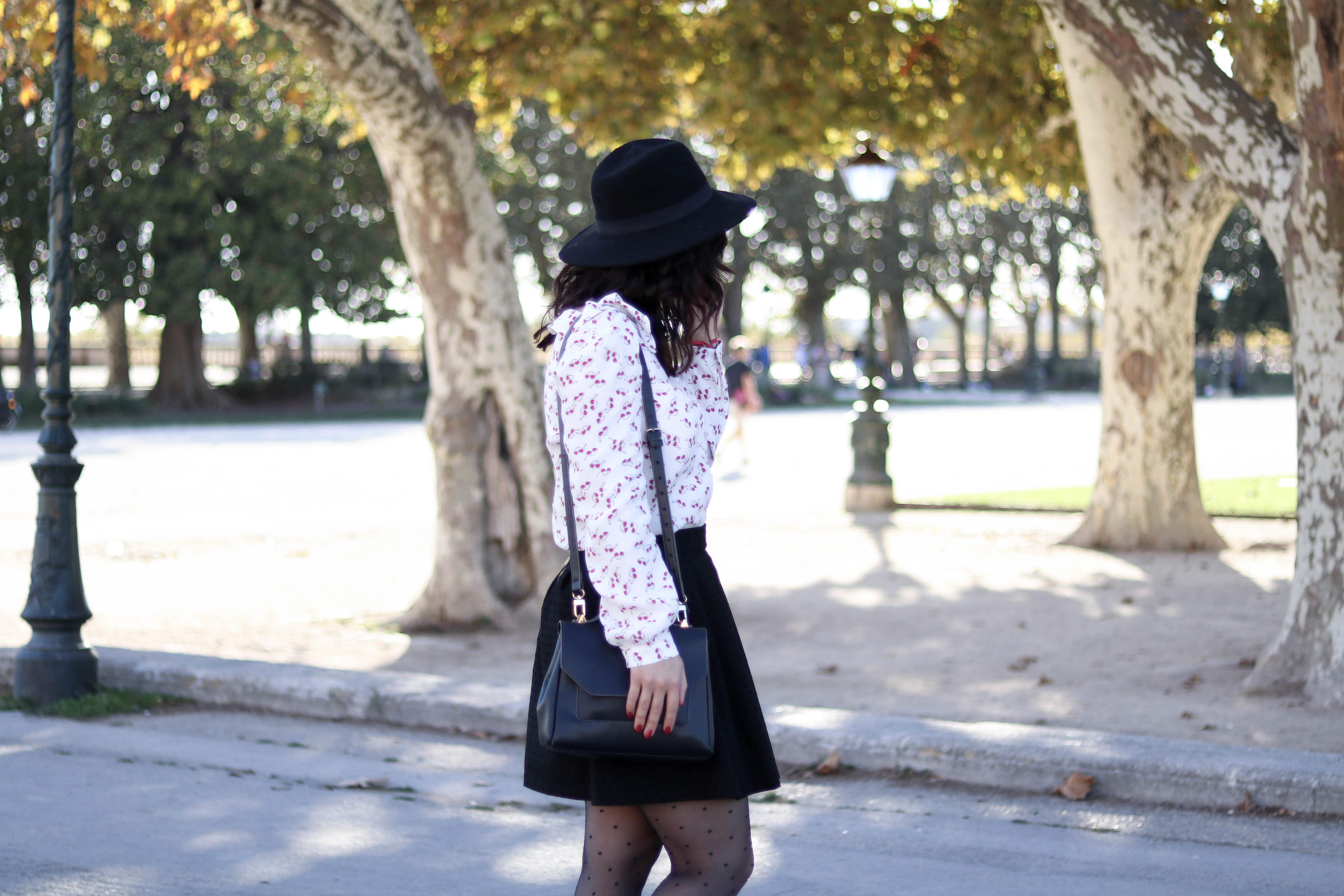 Trench rouge tendance 25 mademoiselle-e