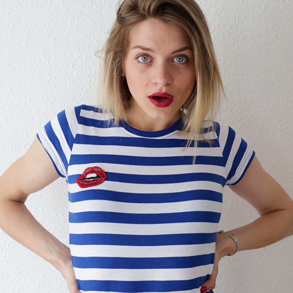 t-shirt-coco-red-lips