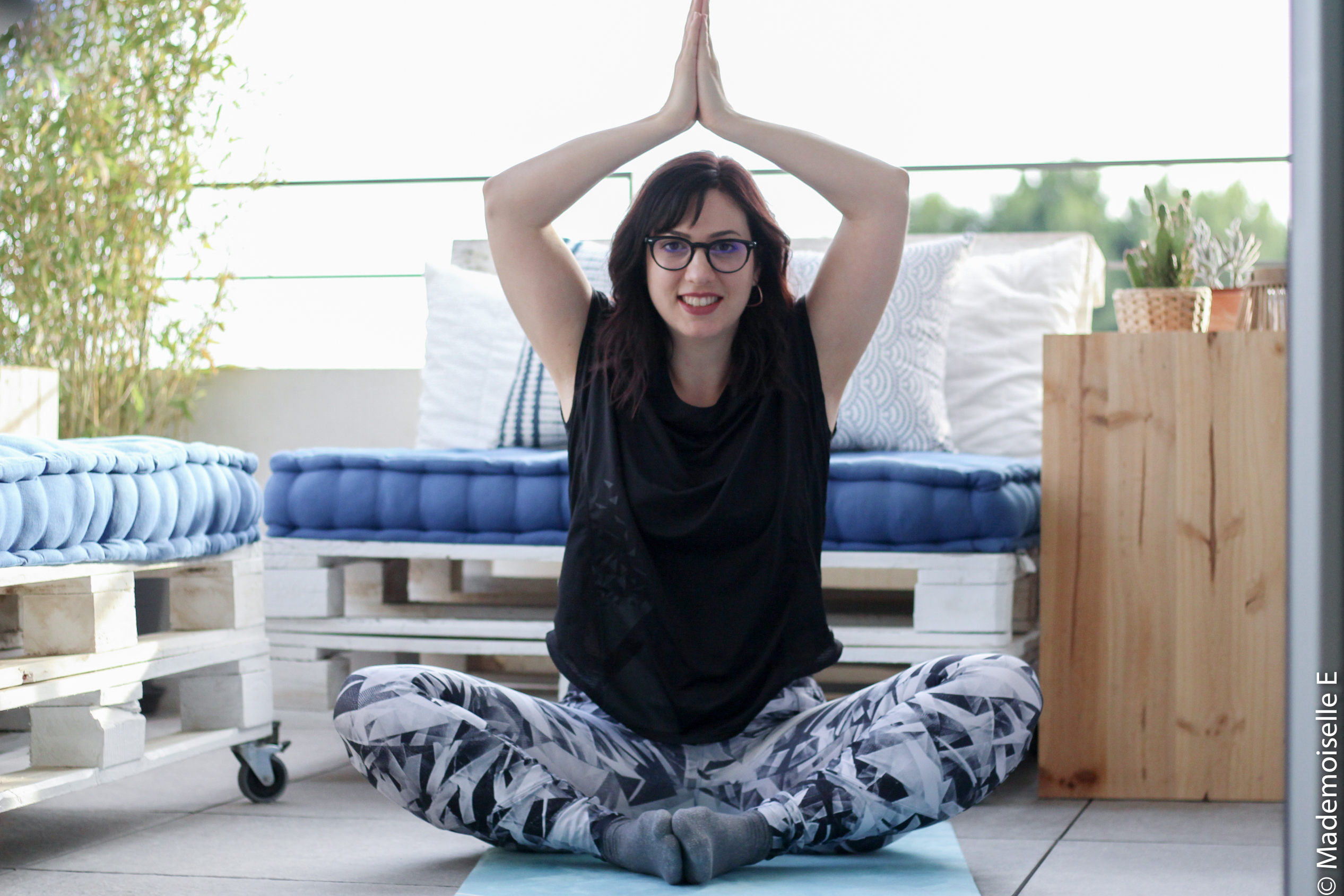 Faire du yoga sport chez soi maison 2 mademoiselle-e