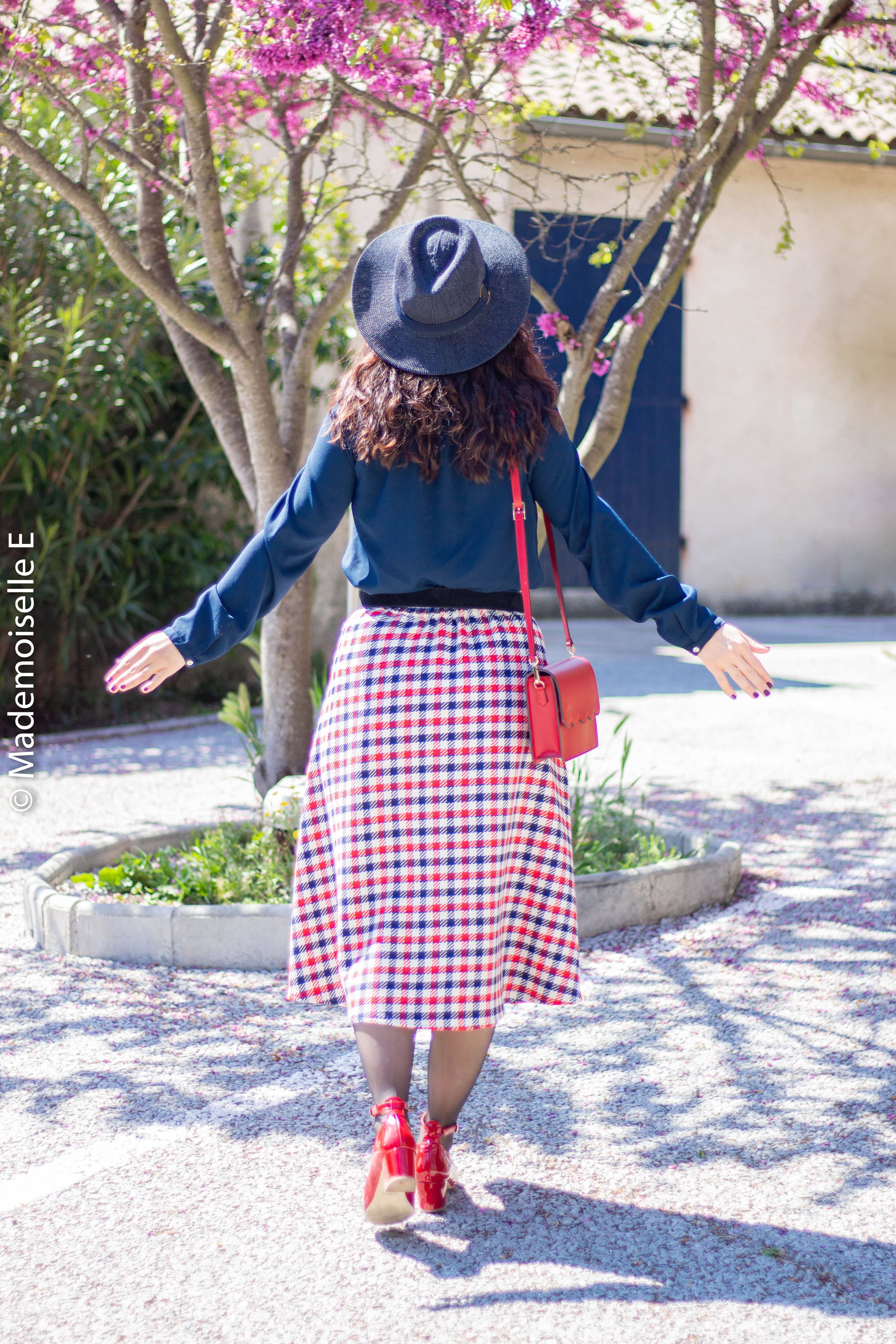blog-mode-femme-jupe-midi-boutonnée-6-mademoiselle-e