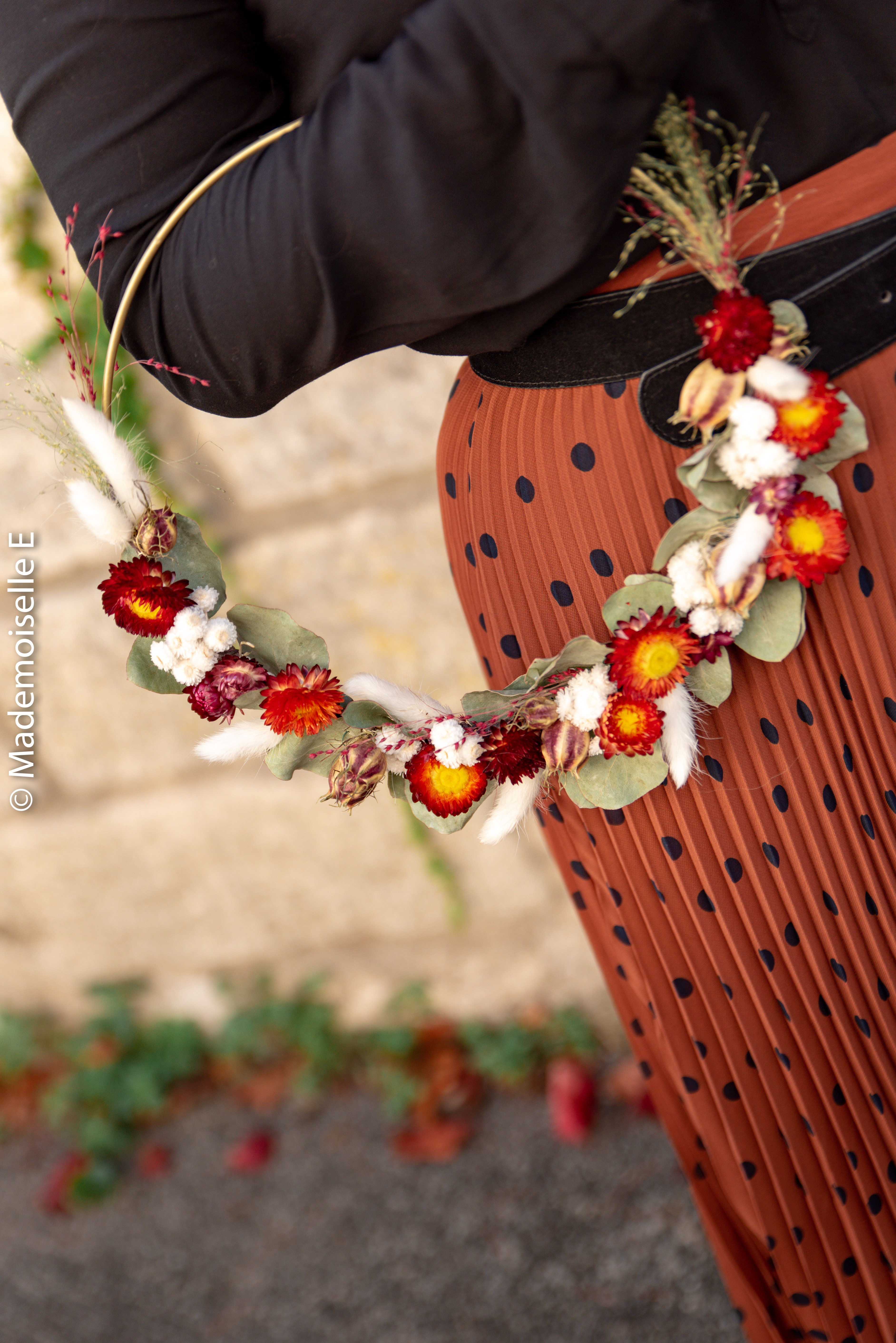 jupe_plissee_a_pois_couronne_fleurs_sechees_automne_1_mademoiselle-e